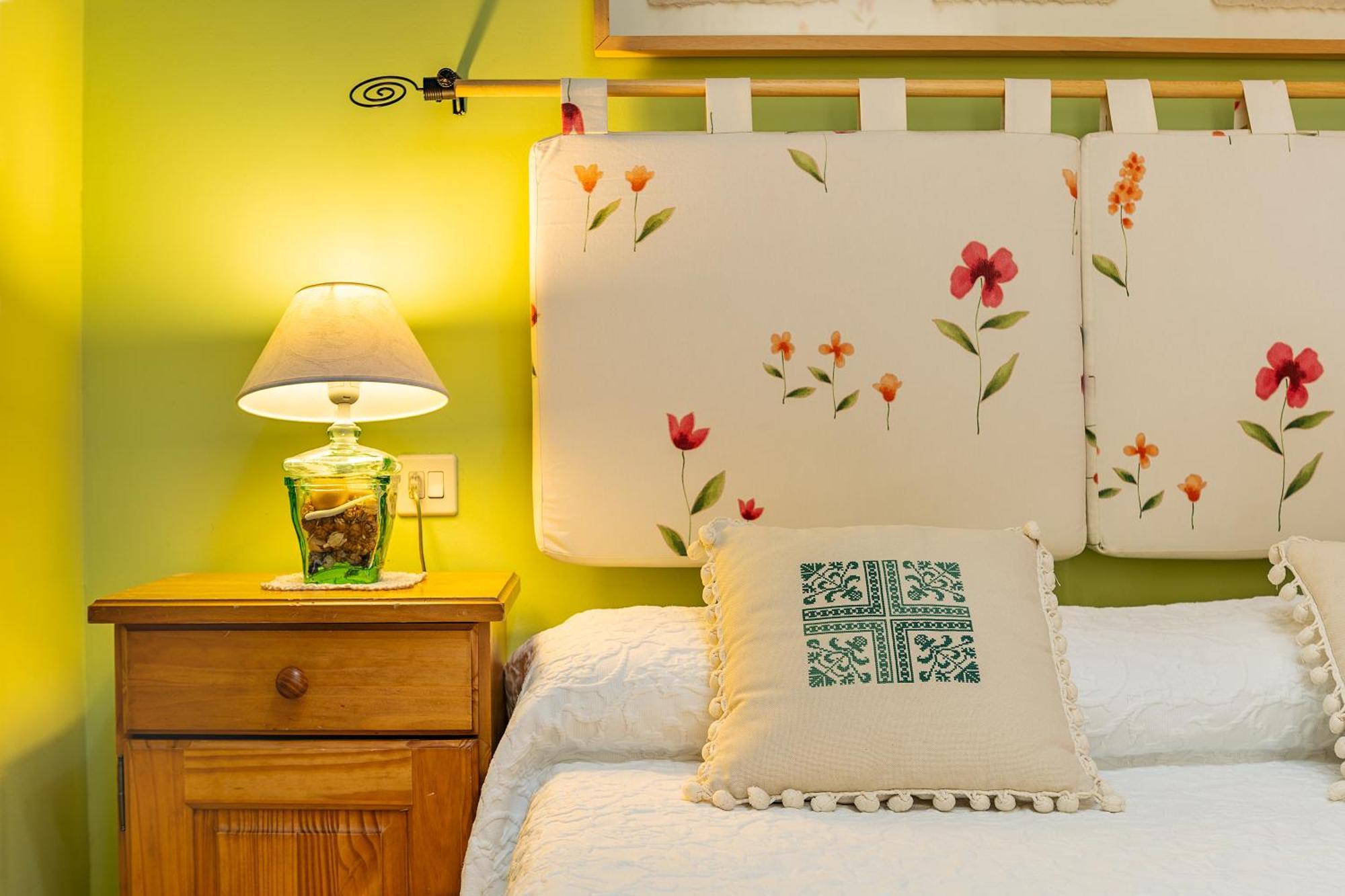 La Casa De Julia Apartment เซเนส เด ลาเบกา ภายนอก รูปภาพ